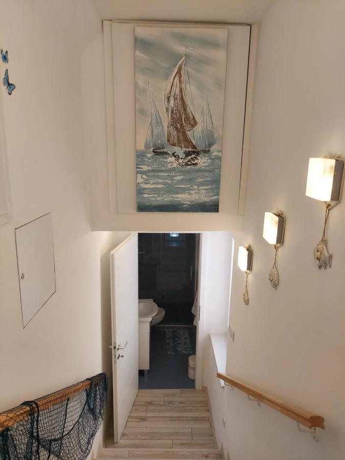 Apartmant Bionda Novi Vinodolski, Cozy And Nice Apartment For 4 People In The City Center Extérieur photo