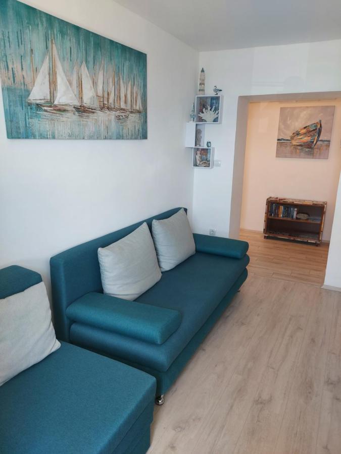 Apartmant Bionda Novi Vinodolski, Cozy And Nice Apartment For 4 People In The City Center Extérieur photo